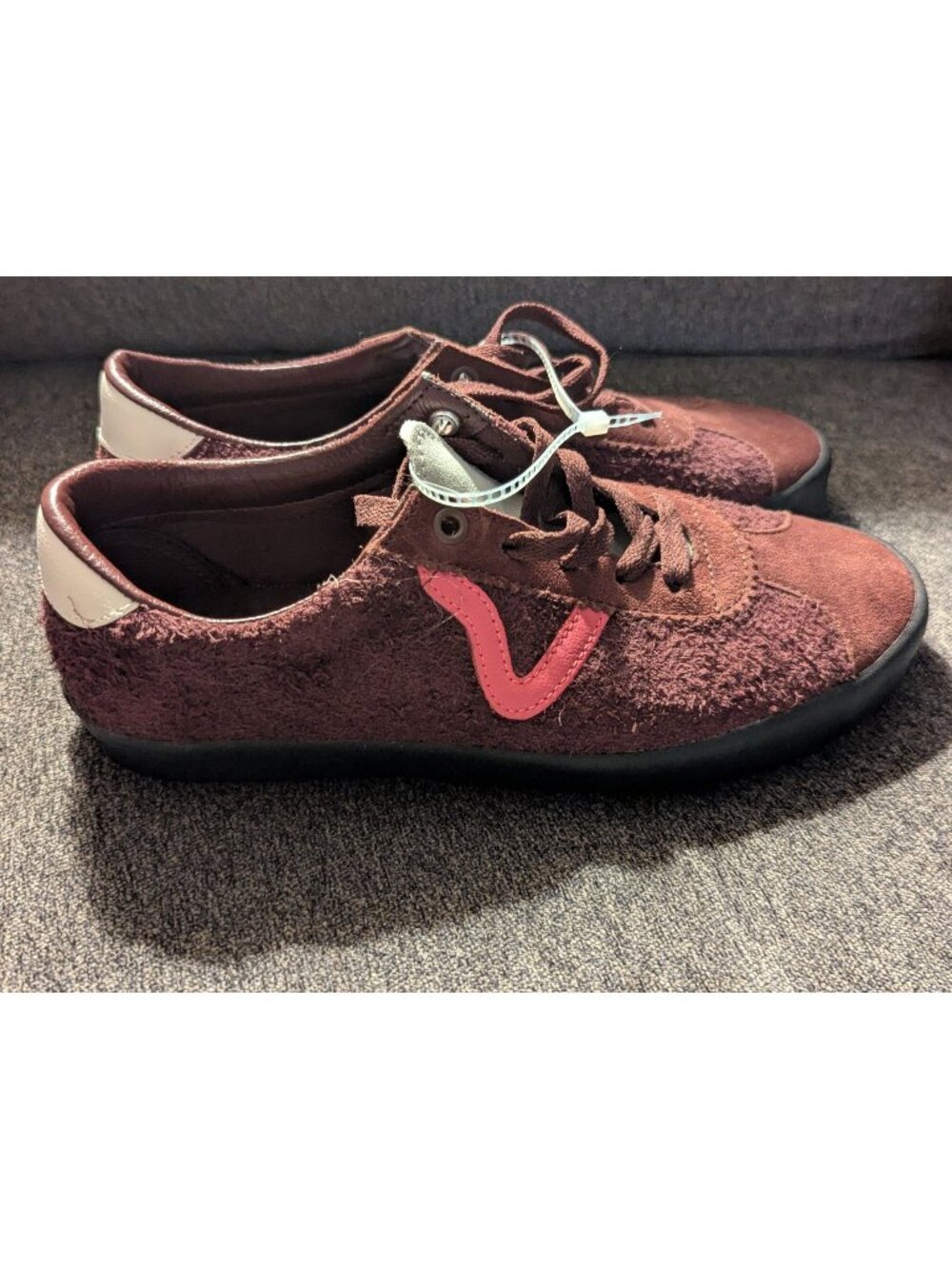 Vans Women's Burgundy & Pink Textured Low-Top Sneakers Size 8.5
